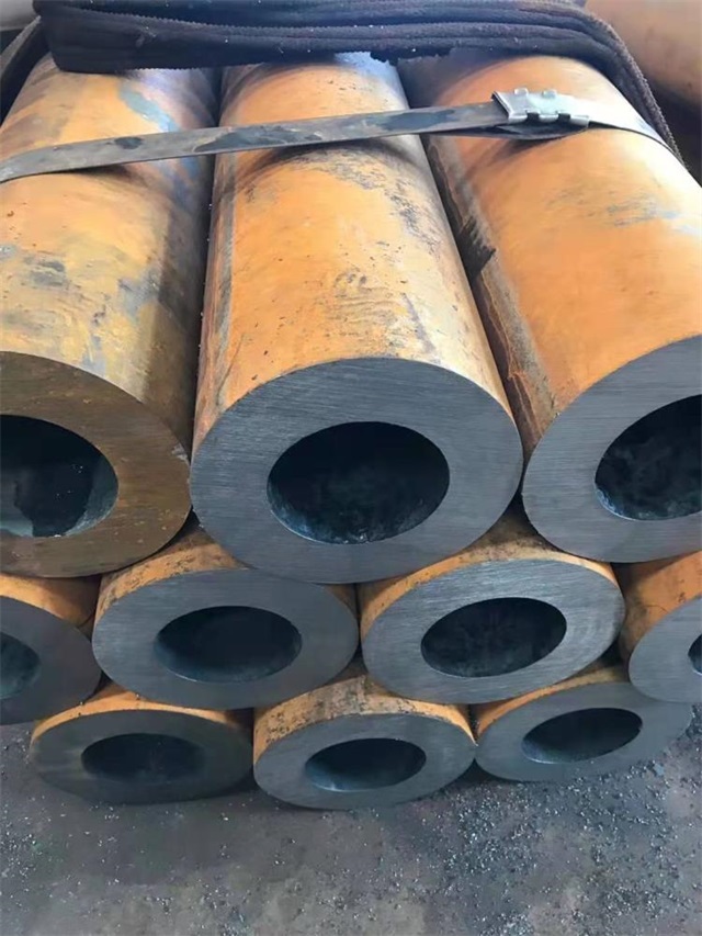双鸭山20号厚壁无缝钢管