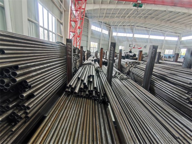 双鸭山45cr精密无缝钢管