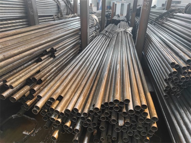 双鸭山35CrMo精密无缝钢管