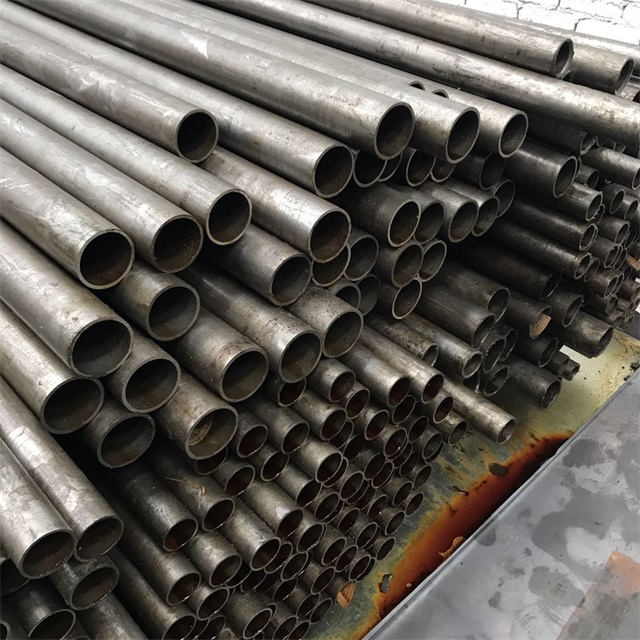 双鸭山光亮无缝钢管厂